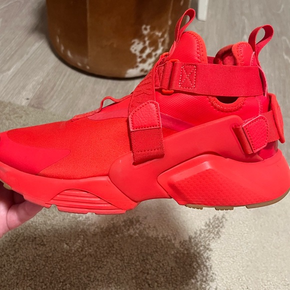 Red Nike Air shoes with two sets of back panels. Women’s 9, gently used - Picture 6 of 8